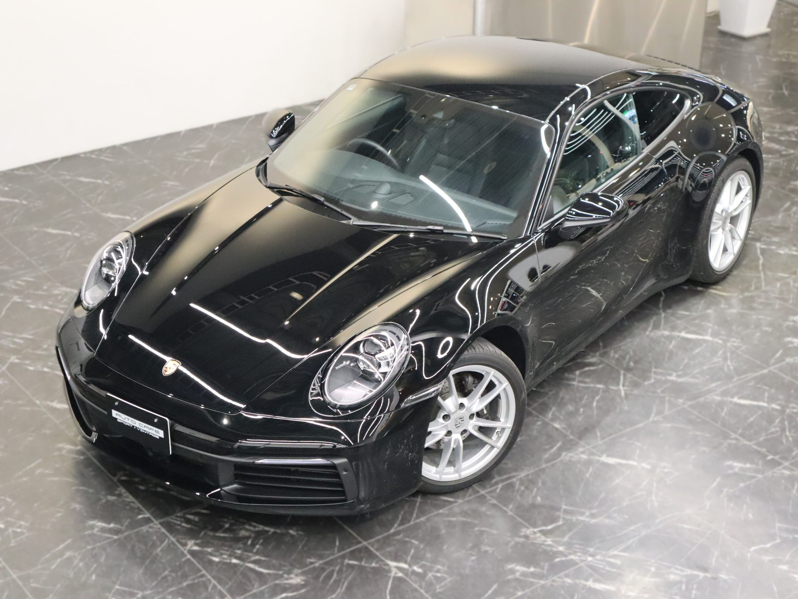 ポルシェ911カレラ（Type992）PDK<br>スポーツクロノパッケージ<br>スポーツエグゾーストシステム<br>PDLS Plus含むLEDヘッドライト