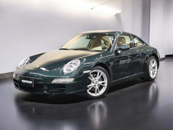 ポルシェ　997.1　911カレラ　ティプトロニックS　個性的　高品質なポルシェ　高品質な中古車　千葉県　有名なポルシェ専門　フォレストグリーンメタリック