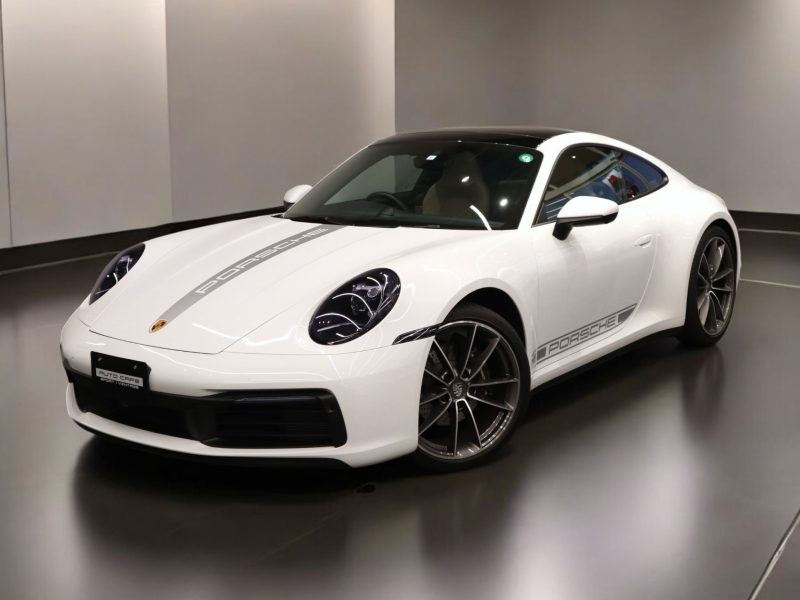 ポルシェ911カレラ（Type992）PDK<br>電動ガラスサンルーフ<br>スポーツクロノPKG<br>スポーツエグゾーストシステム<br>20/21インチカレラクラシック