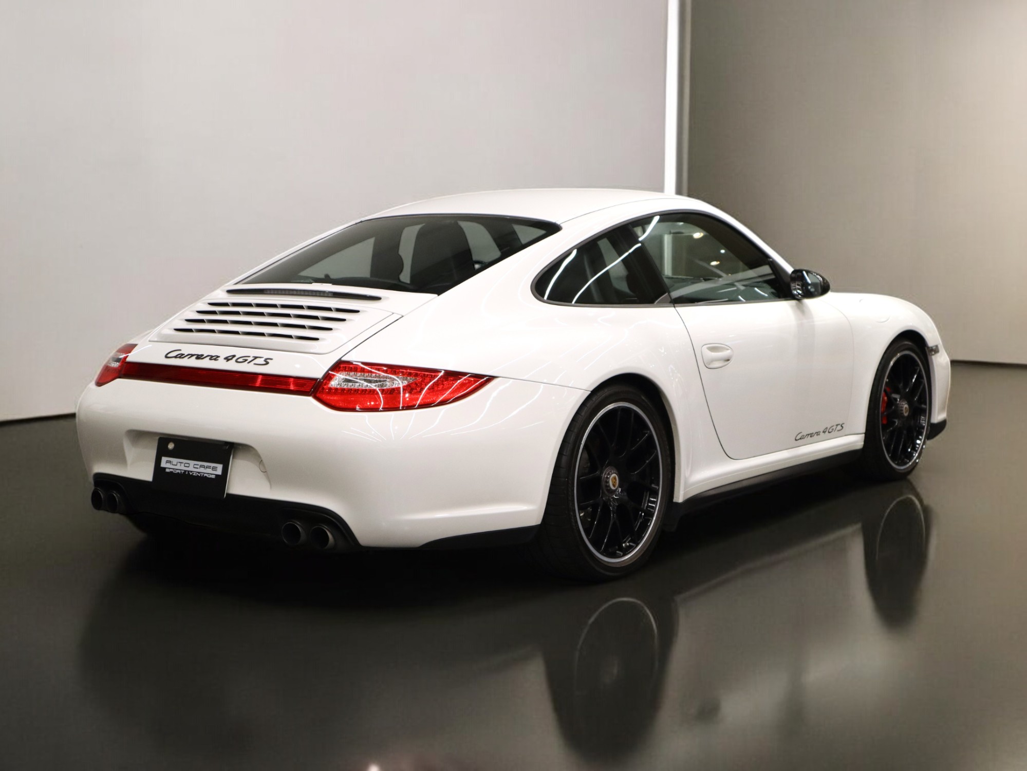 ポルシェ911カレラ4GTS（Type997.2）PDK<br>スポーツエグゾーストシステム<br>スポーツクロノパッケージ<br>ダイナミックコーナーリングライト