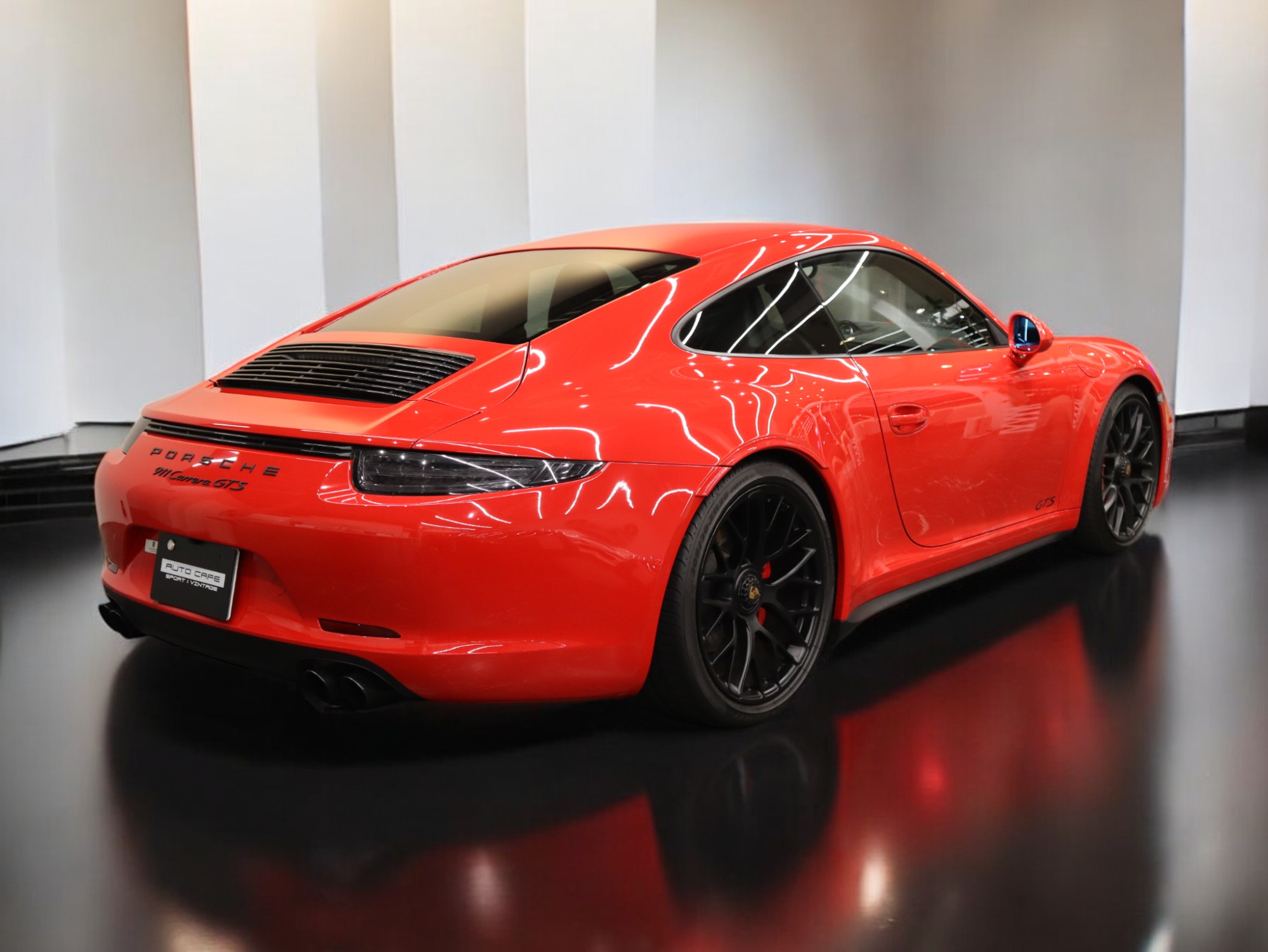 ポルシェ911カレラGTS（Type991.1）PDK<br>センターロック式ターボSホイール<br>スポーツエグゾーストシステム<br>LEDヘッドライト<br>GTSインテリア