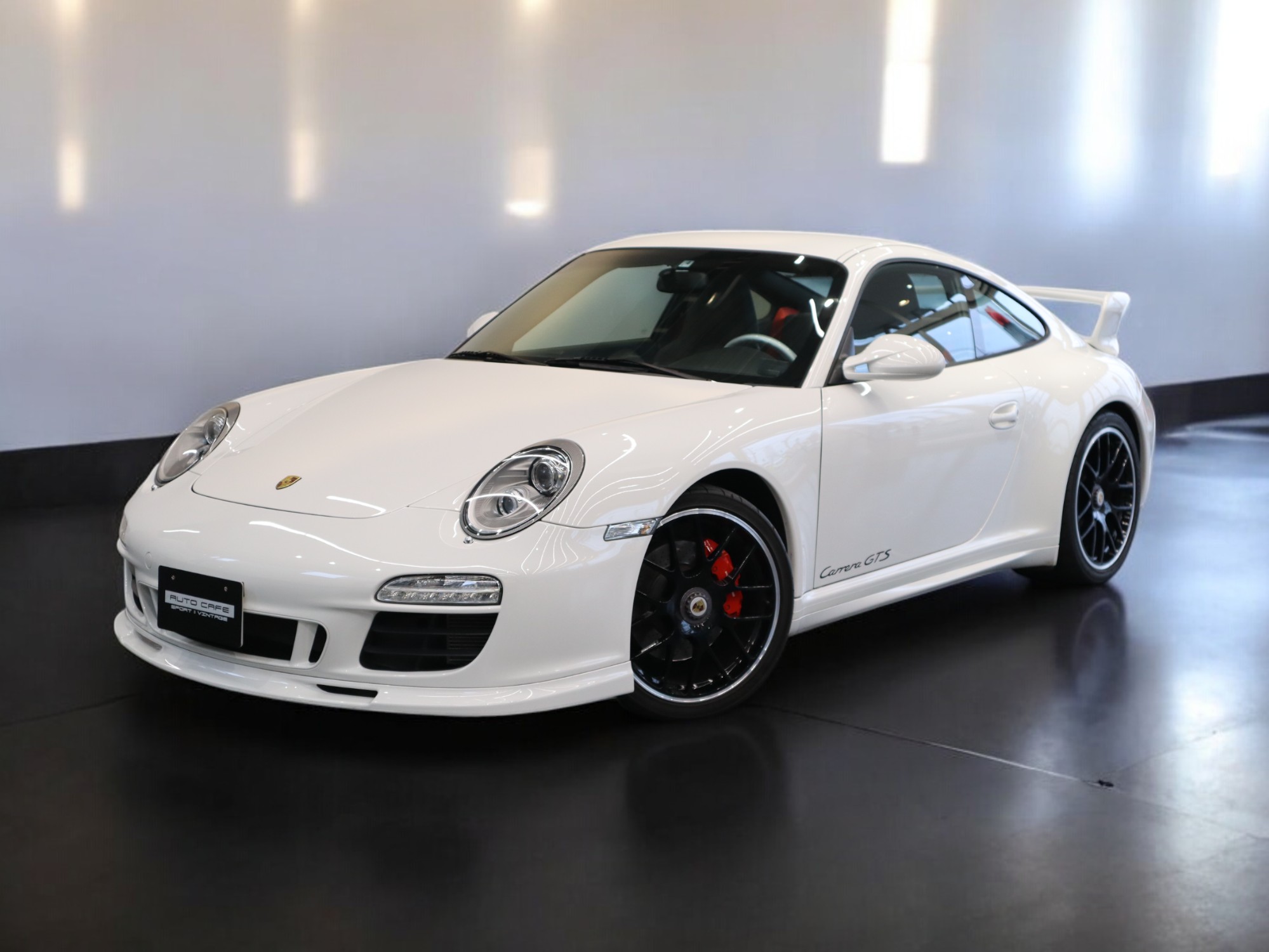 ポルシェ911カレラGTS（Type997.2）PDK<br>カップエアロキット<br>レザー&アルミニウムルックインテリア<br>スポーツエグゾーストシステム